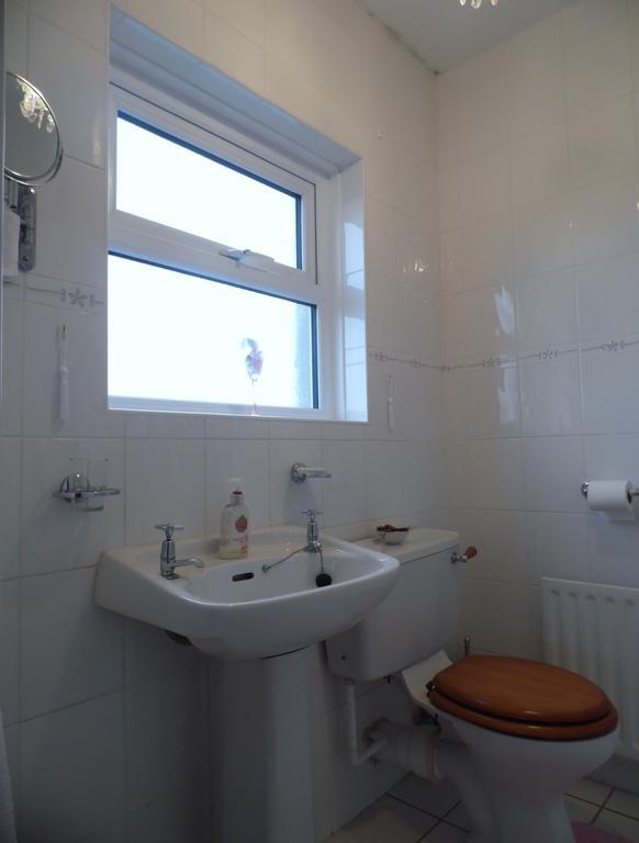 Lisnagalt Lodge Колрейн Номер фото